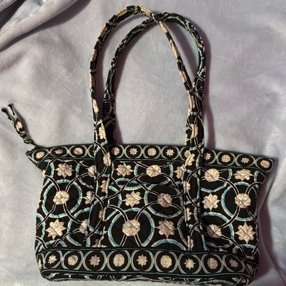 Quilted Tote Bag Black Blue 6 inner Pockets Zipper Top Shoulder Carry All Travel